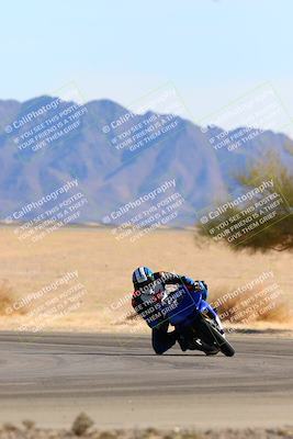 media/Jan-08-2022-SoCal Trackdays (Sat) [[1ec2777125]]/Turn 4 (1145am)/